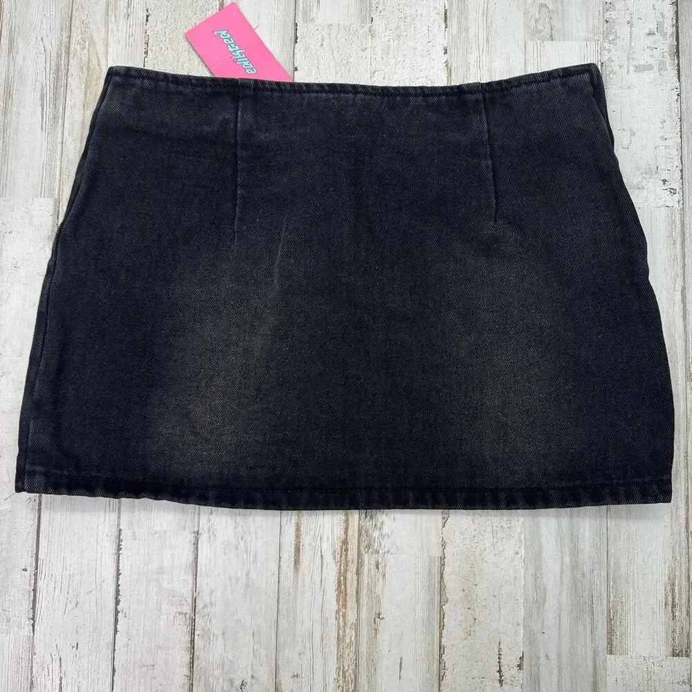 Edikted Women's Black Skirt